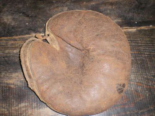 Hutch Grommet Web Catchers Mitt Front